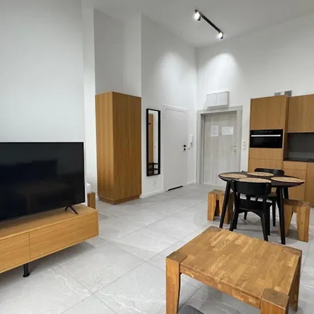 Amber Sky By Triapart - Dwa Miejsca Parkingowe * Jantar