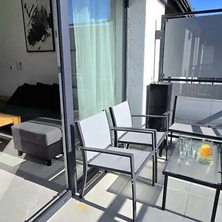 Amber Sky By Triapart - Grill, Boisko, Dwa Miejsca Parkingowe Jantar